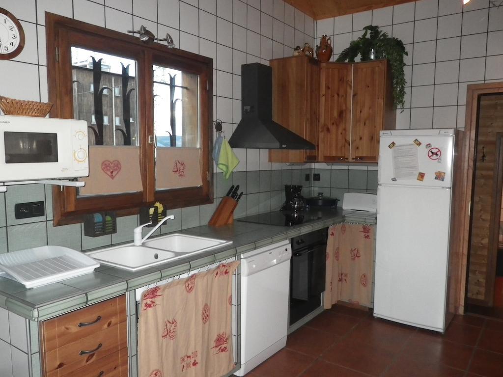Lyshytta Villa Saint-Pierre-dels-Forcats Rum bild